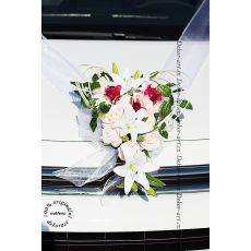 Svatební dekorace na auto pro nevěstu.